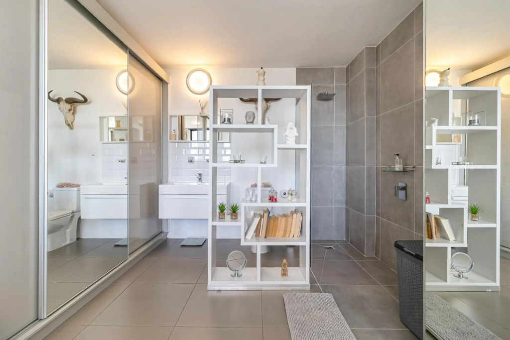 Cape Town Skyroof apartment LOADSHED PROOF Ocean Views