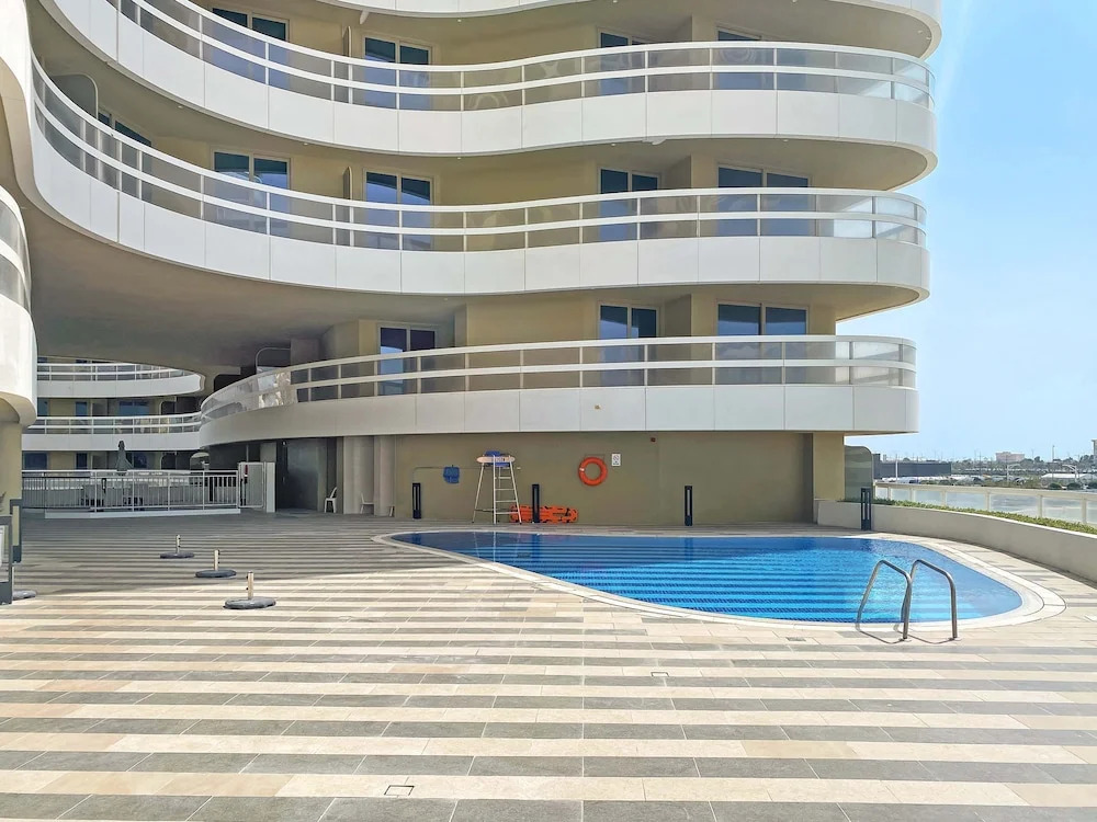Silkhaus Luxury 2BR Maid Free Beach Access