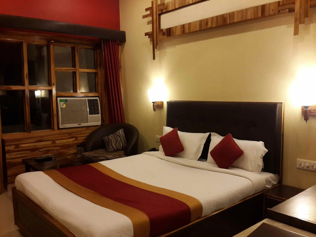 HOTEL VARUNA