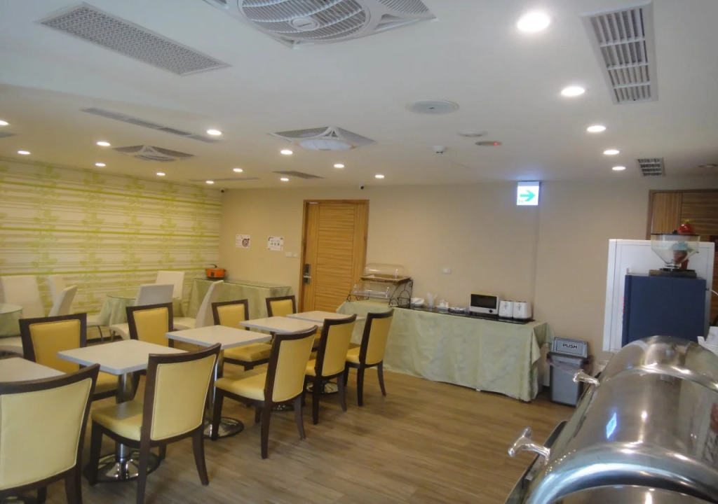 E-House Hotel