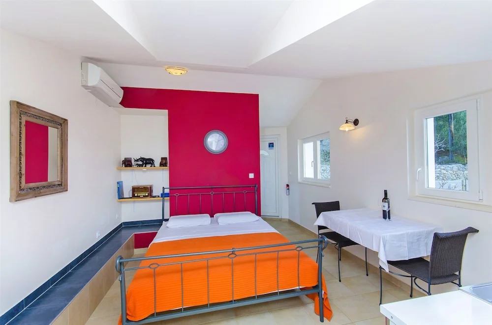 Apartments Miro
