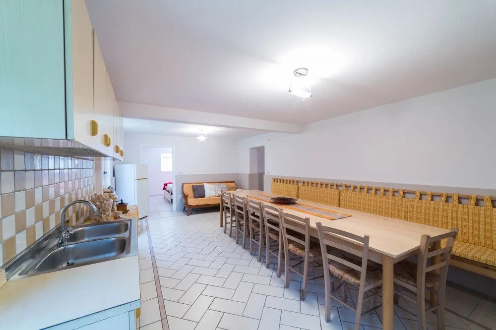 Desenzanoloft Villa Palm Garda Beach official partner Homes and Villas by Marriott Bonvoy