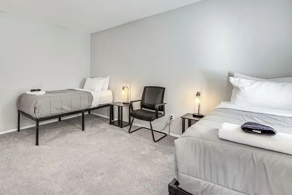 Unit 1 Mi to Old Town Scottsdale! Bring Your Pets