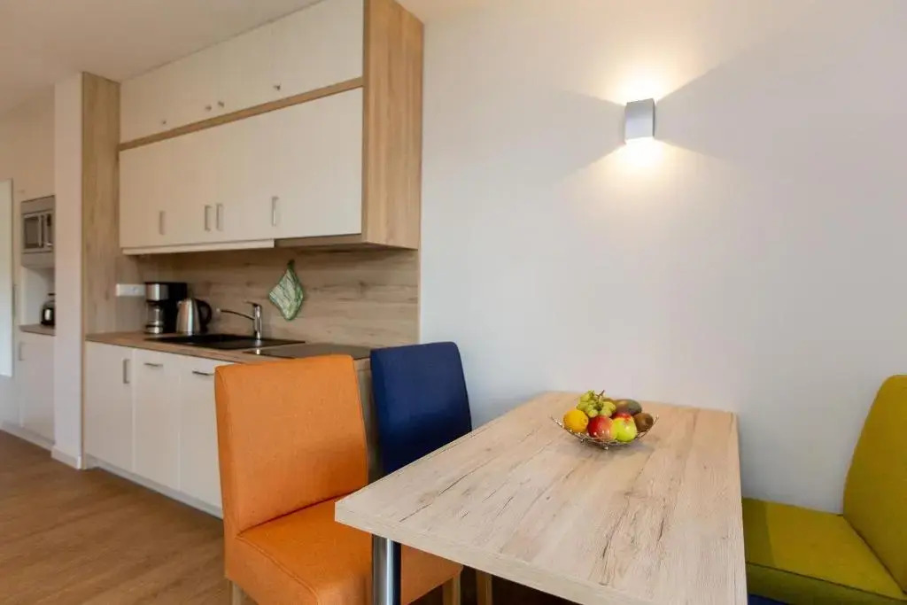 2 Zimmerapartment optional Bootsliegeplatz P6A2