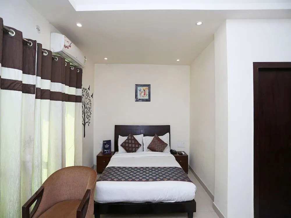 OYO 5474 Hotel Aries