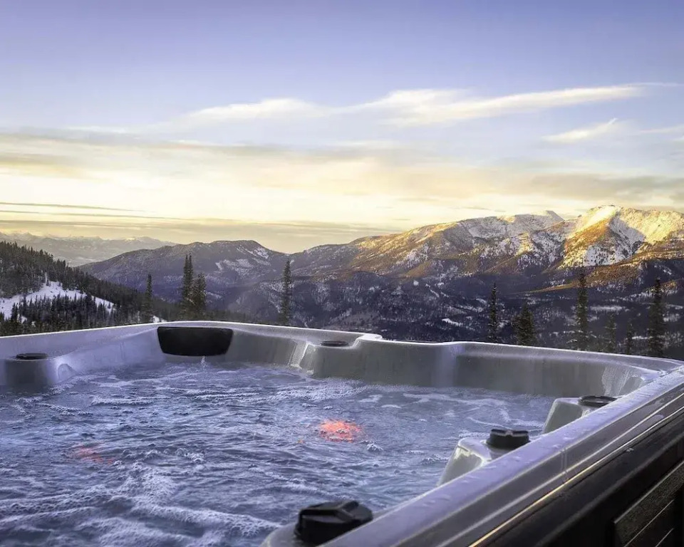 30 Spur Road 6 Bedroom Home by Moonlight Basin Lodging