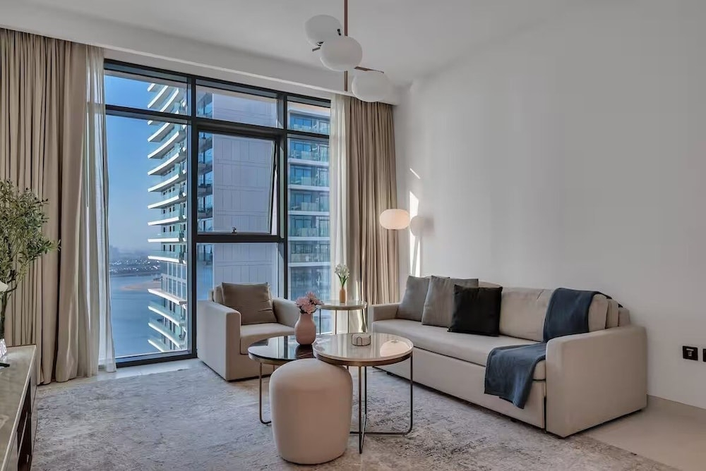 5 Star Palm View Private Beach 1BR