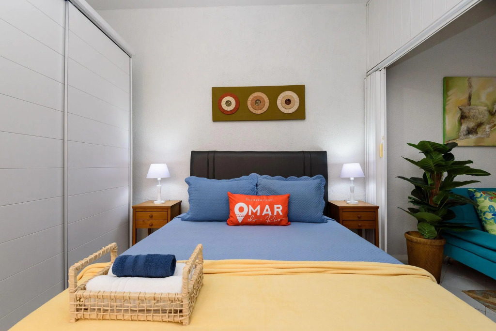 1Quarto em Copacabana a 450m da Praia | BR 811/805