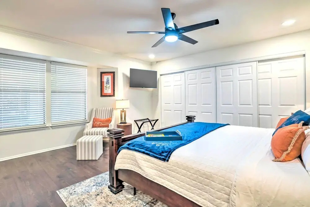 San Antonio Home w/ Hot Tub & Arcade Games