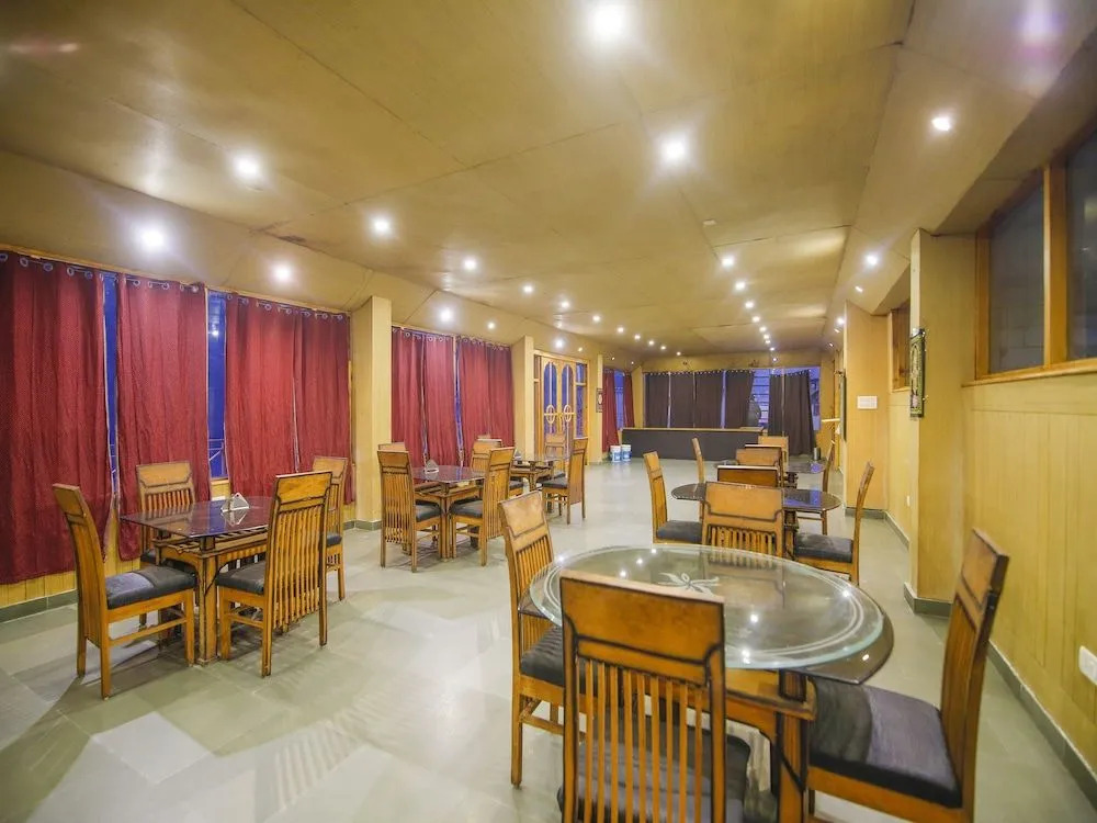 Hotel Red Heena