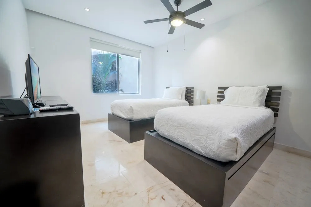 Luxury Complex - Infinity Pool and Private Beach Club - At The Elements Condos 108