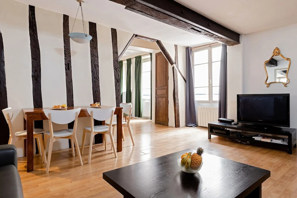 Central Paris - Chatelet Apartment