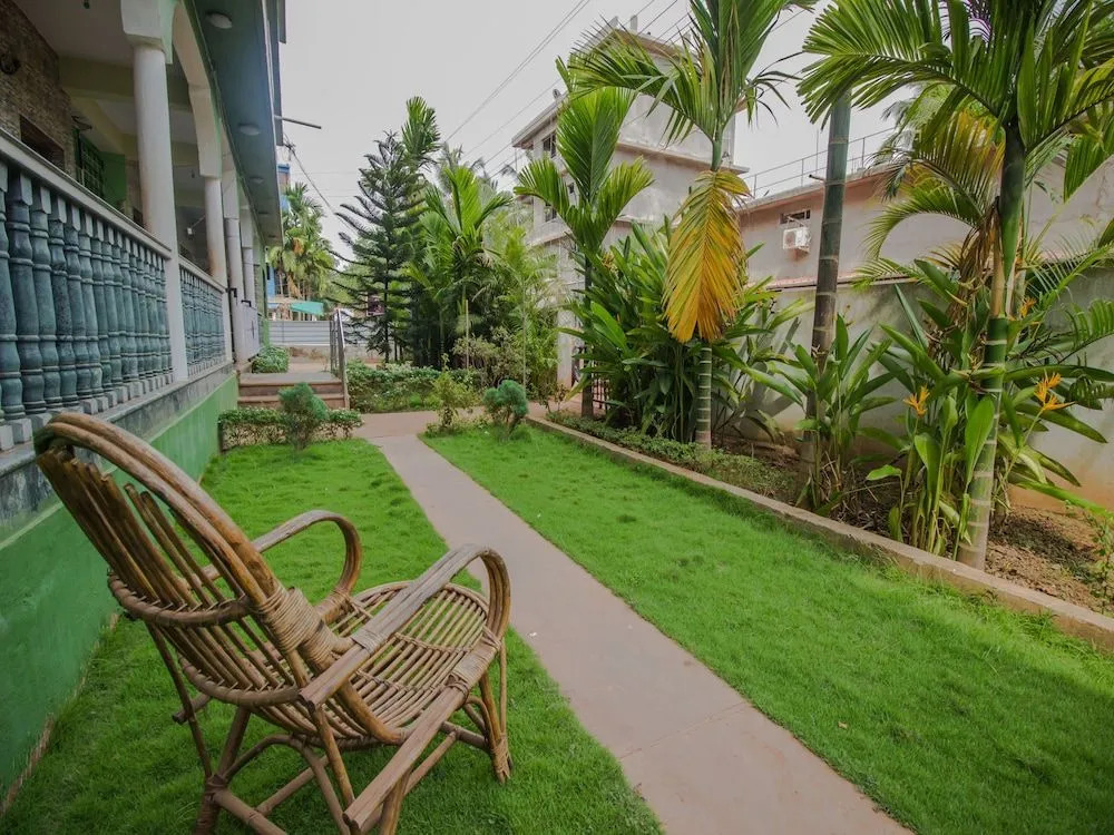 Oyo 14021 Home 1bhk with Garden Morjim Beach