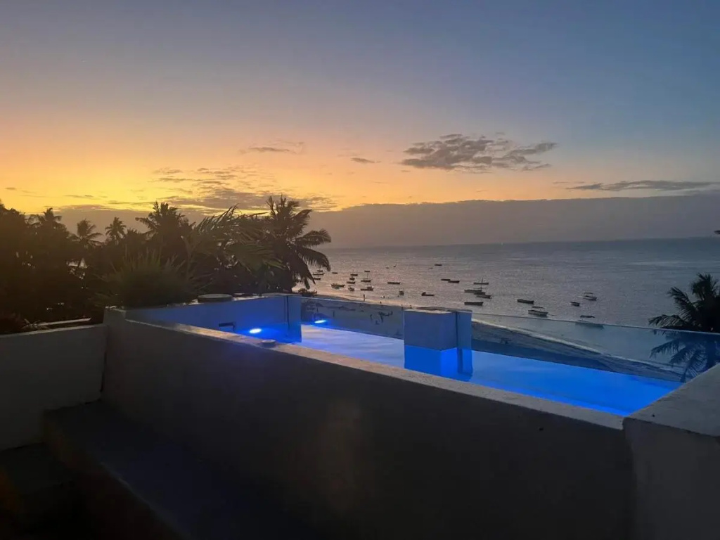Aluna Beach Apartments