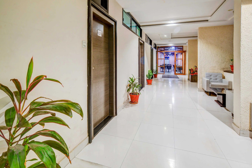 Townhouse Oak Dewas Junction