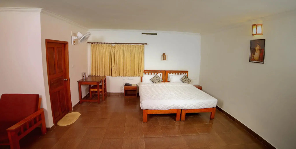Glenmore Resorts Munnar