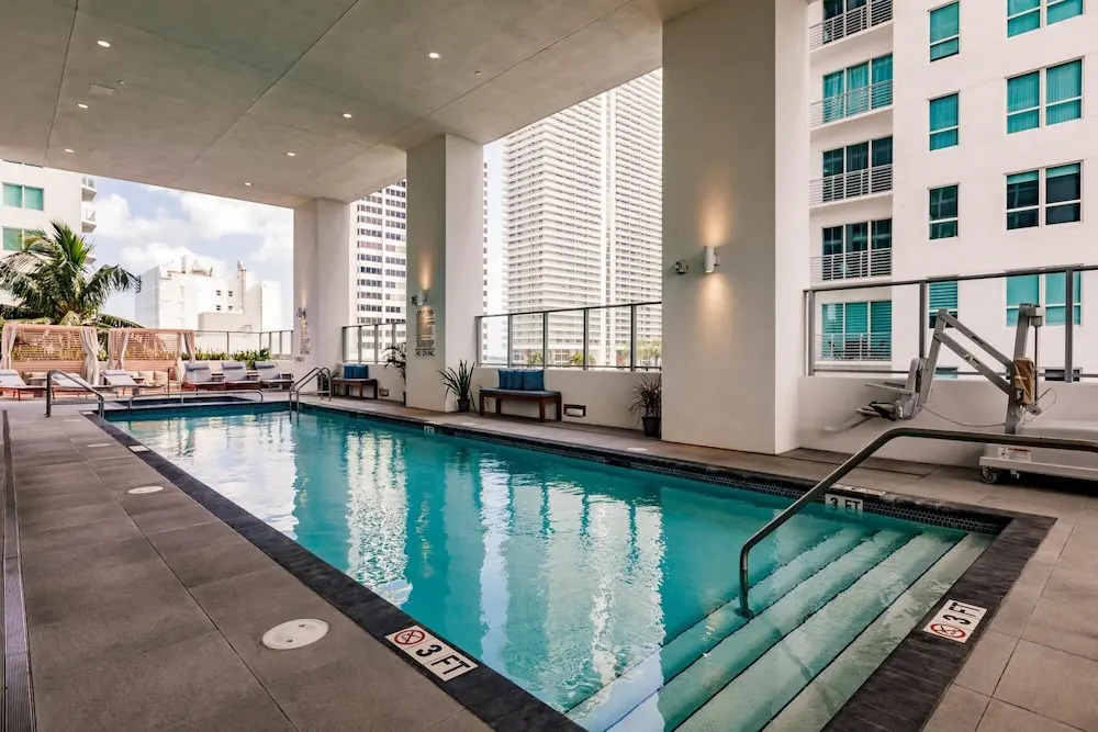 Modern Muse - Luxury Hotel Meets Miami Apartment