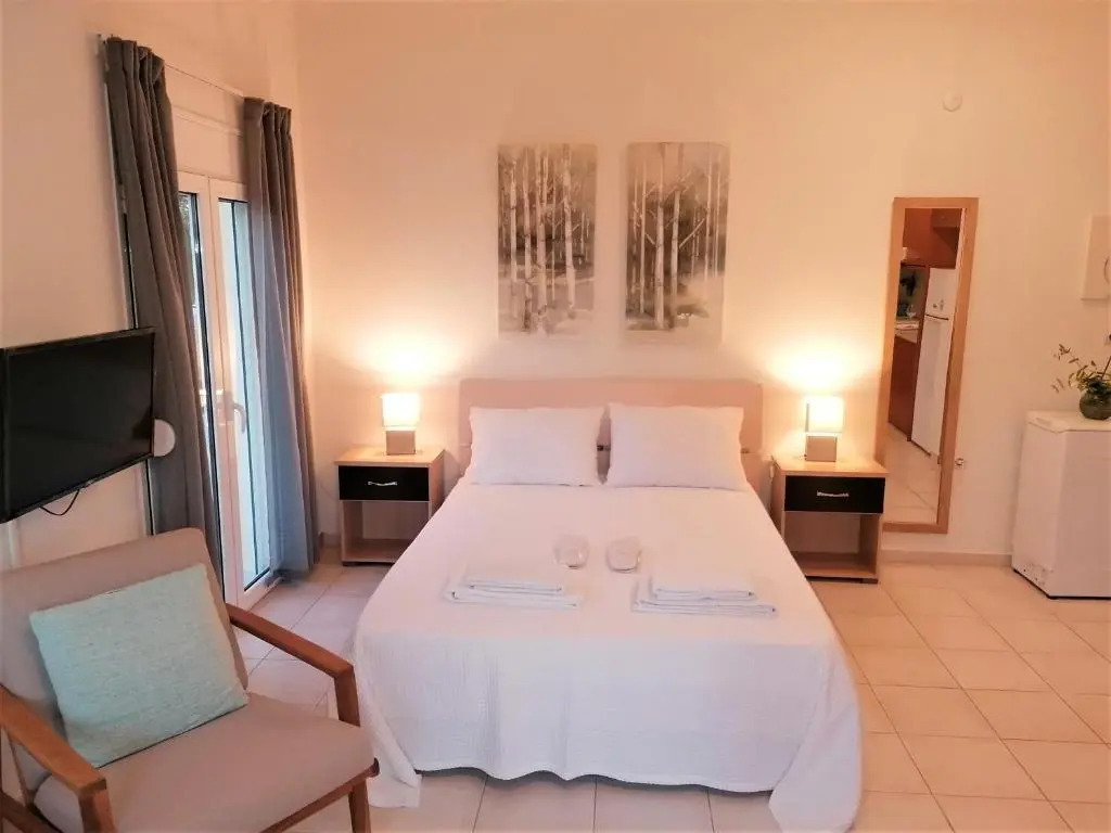 Emerald Apartment 2 Halepa