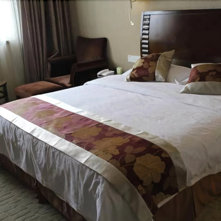 Bazhong Jiayuan Hotel (Bazhong Railway Station Baren Square)
