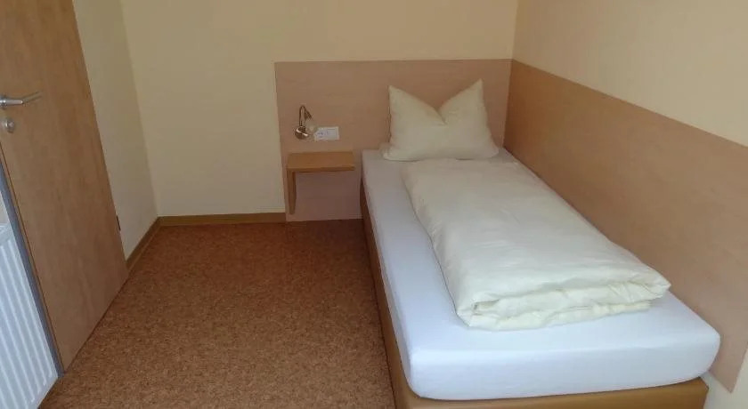 Pension Alram Hof