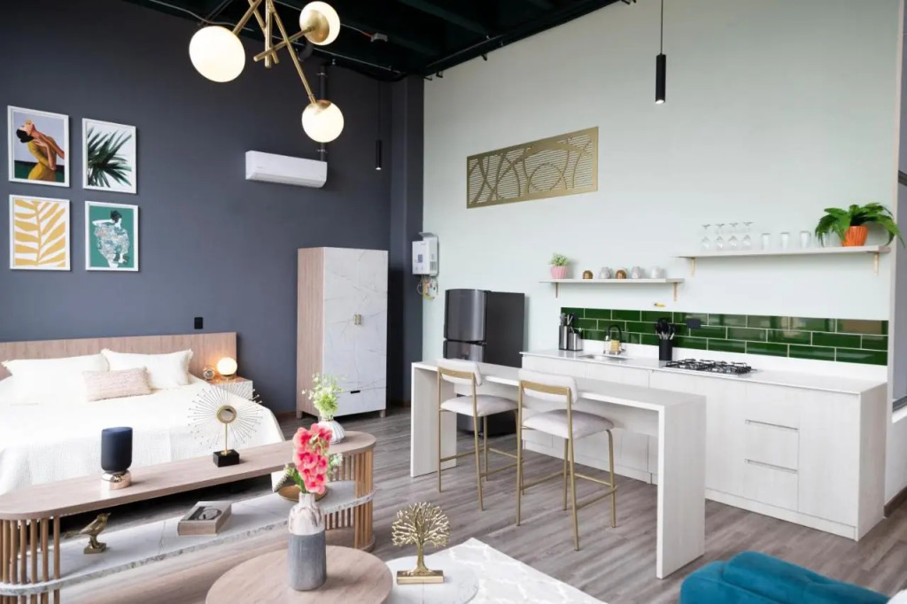 Royal Living Poblado