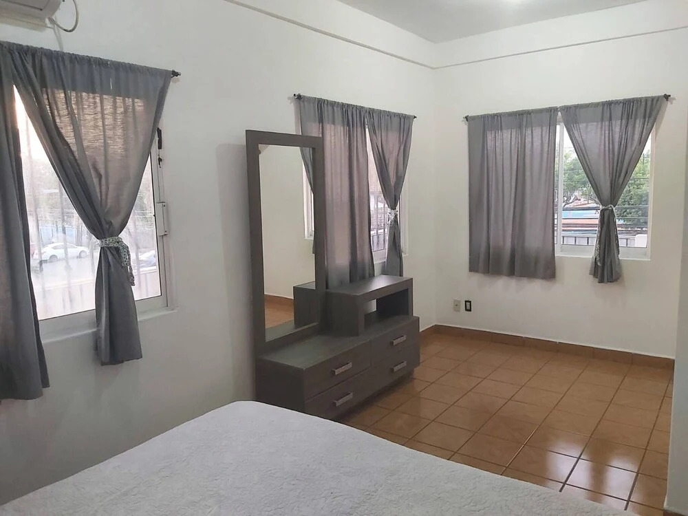 Nicolas Place B12 -beautiful Studio Apartment Excellent Location