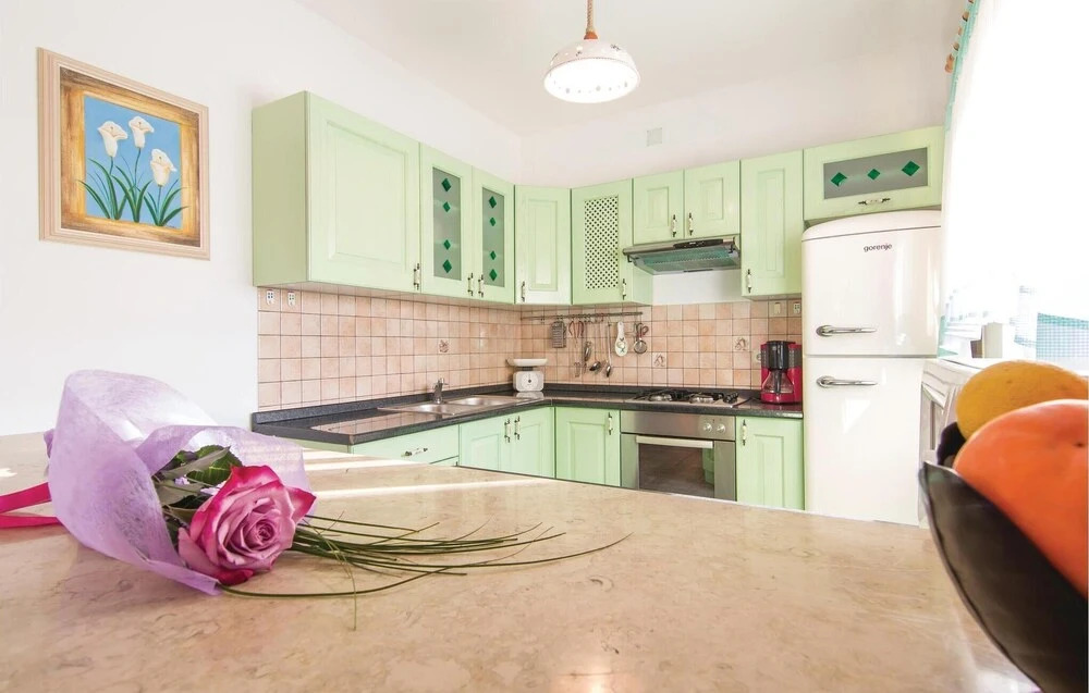 Awesome Home in Vodnjan With 4 Bedrooms, Outdoor Swimming Pool and Wifi