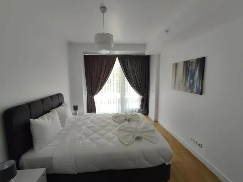 Azad Homes Taksim Petek 47