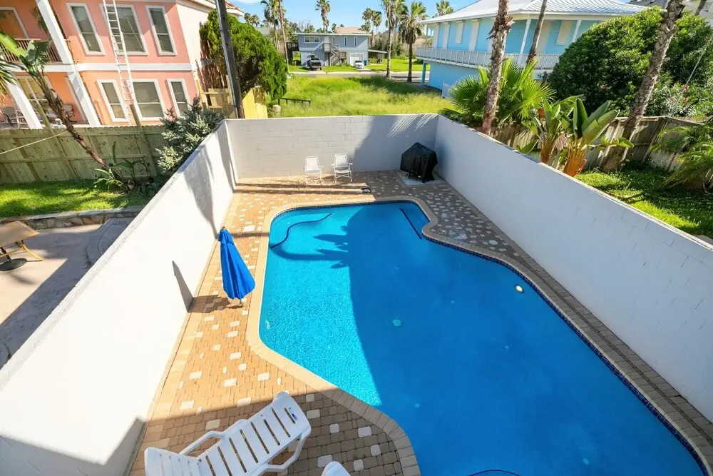 New! Stunning House w/ Pool & 1 Block From Beach!