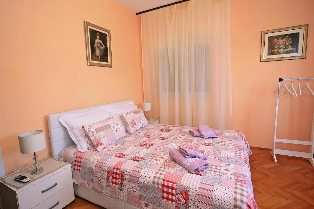 2 Bedrooms Apartment Margarita 4+2