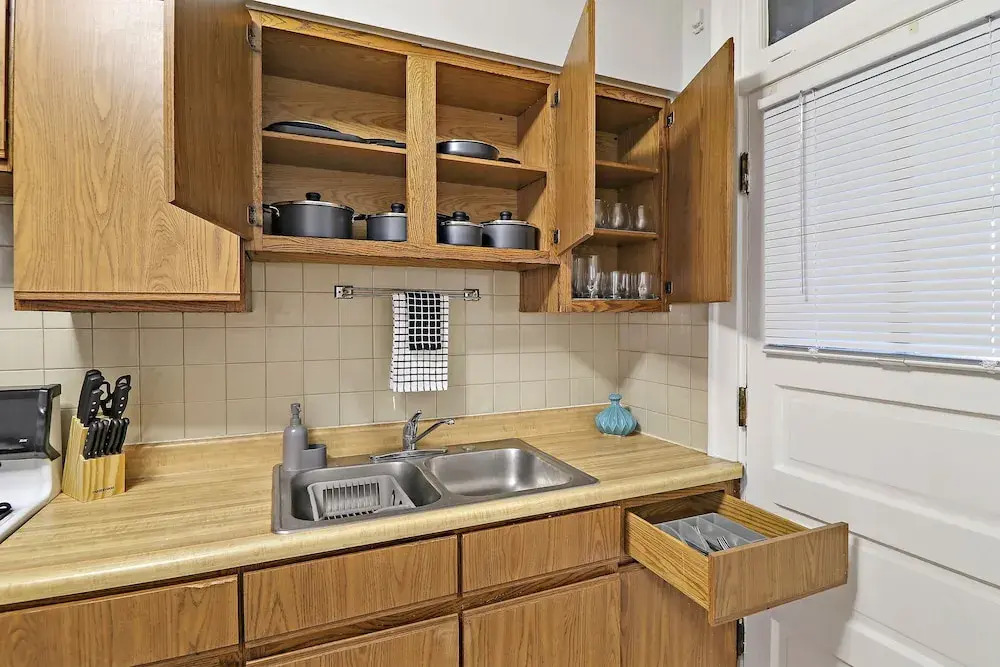 Contemporary Cragin 1BR Apt in Lockwood