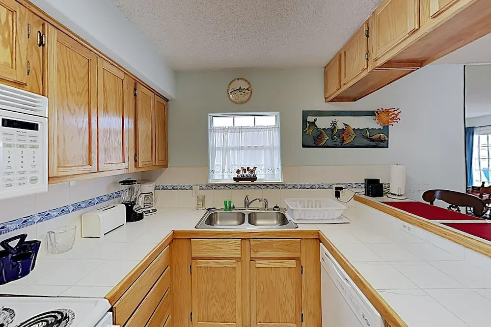 New Listing! Casa De La Isla W/ Private Pool 3 Bedroom Condo
