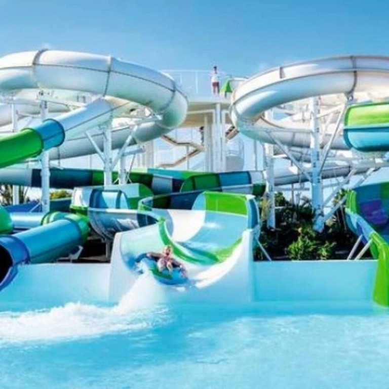Villas Mamma Mia Sleeps 6 with Pool