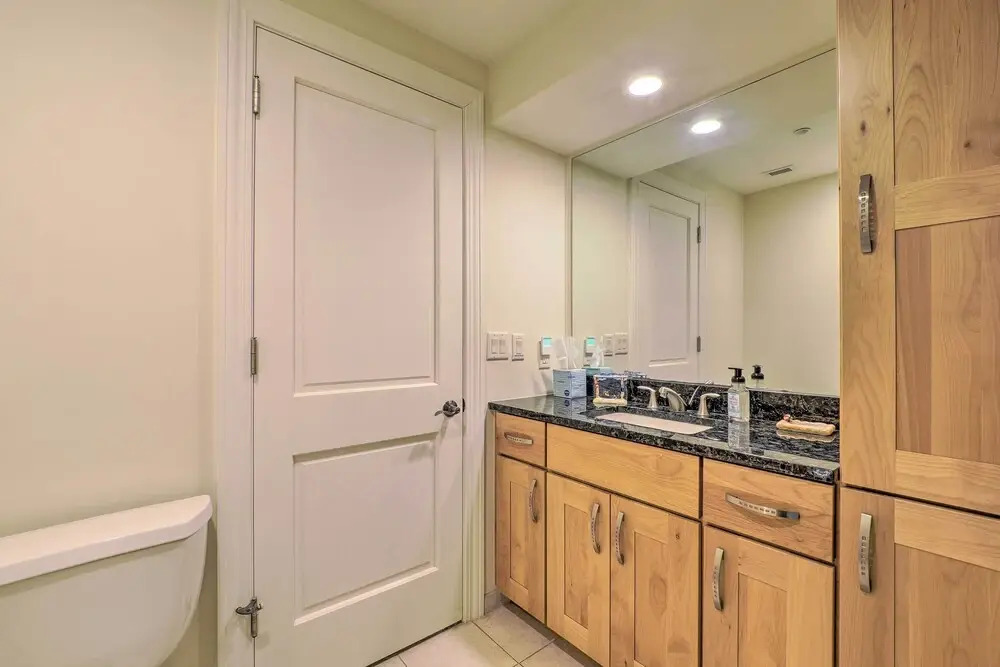Beachfront Traverse City Resort Condo w/ Pool