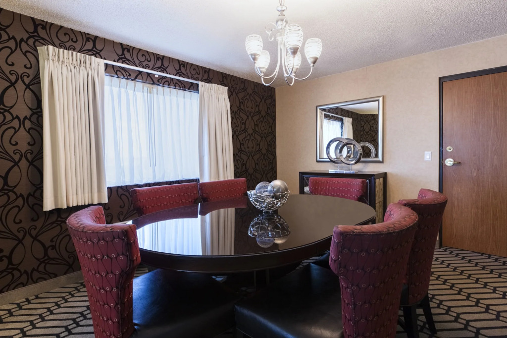 Delta Hotels by Marriott Fargo