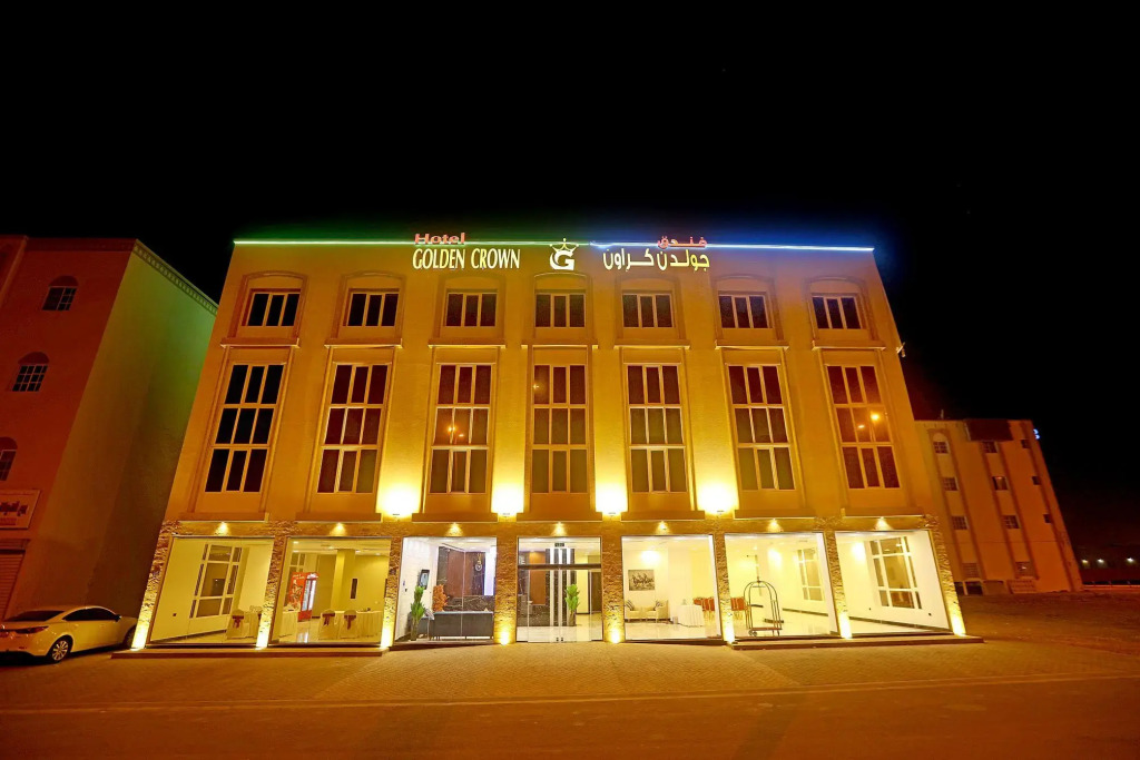 OYO 118 Golden Crown Hotel