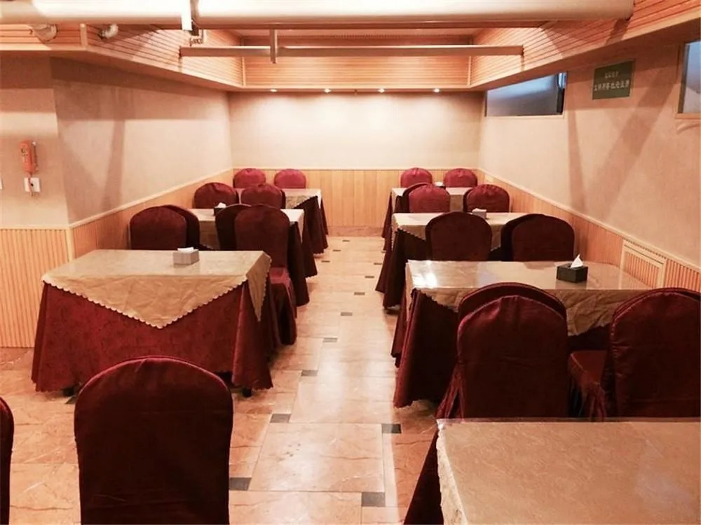7Days Inn Hotel (Chongqing Longtousi North Railway Station High-Speed Rail Station)