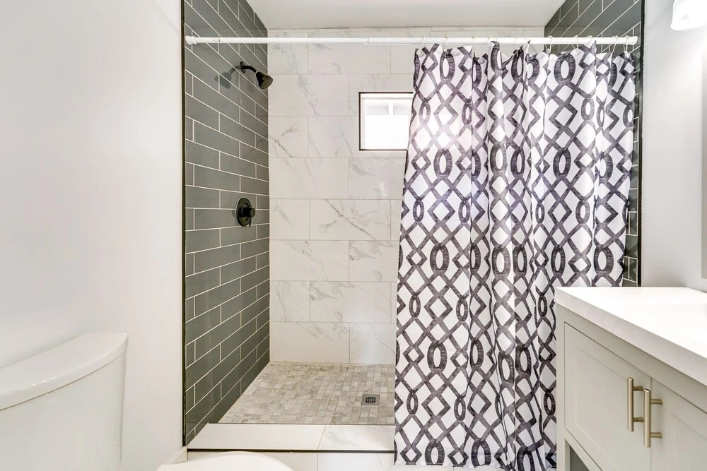 Pet-friendly Home w/ Yard, Near Downtown Royal Oak