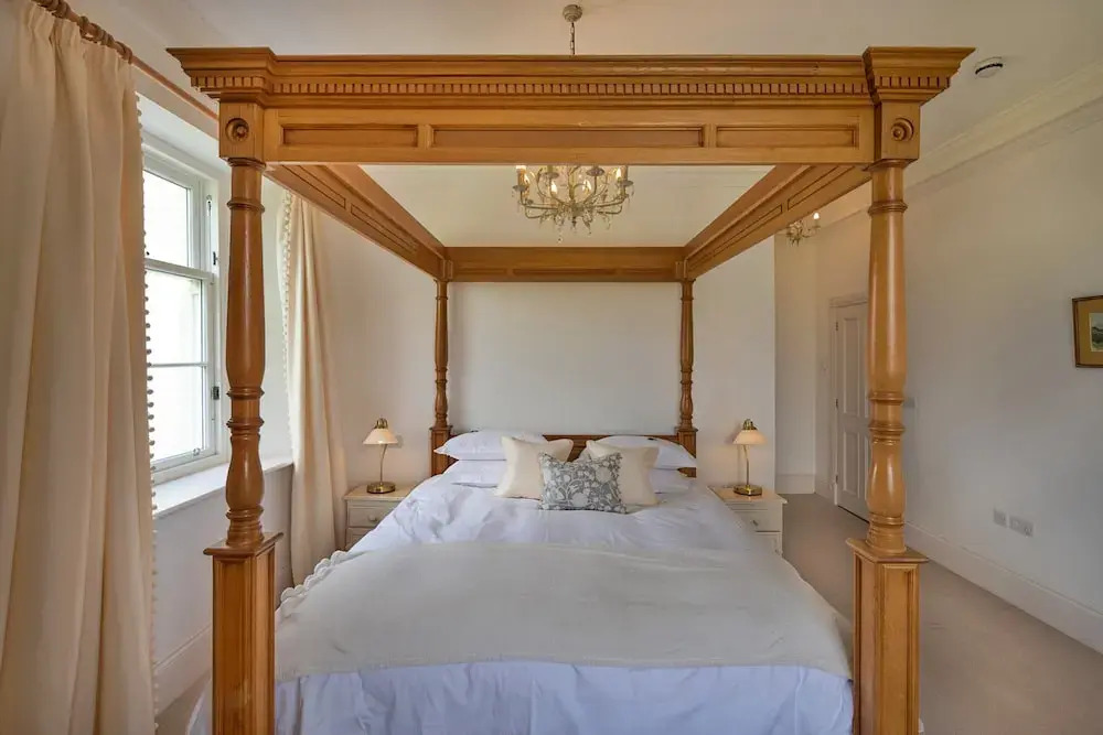Self-catering Retreat With Pool, hot tub