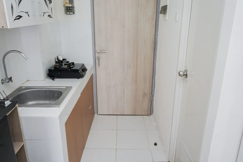 Great Deal Studio Room At Serpong Greenview Apartment