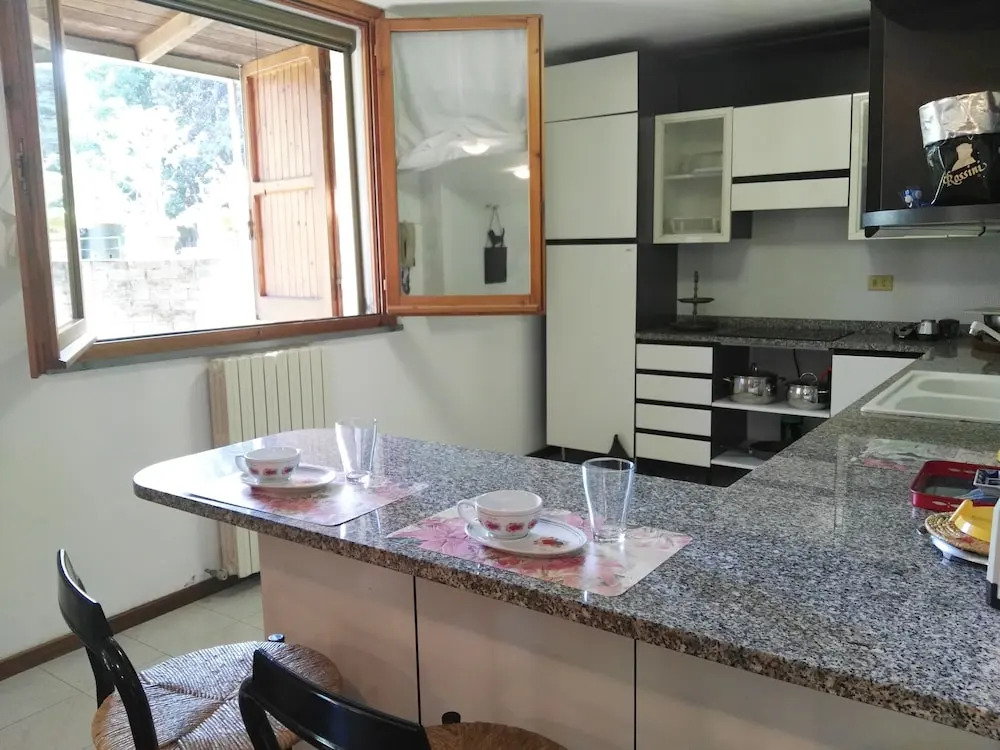 Pesaro - House in the Park to 4 km From the Sea. Peace and Absorbed Relax