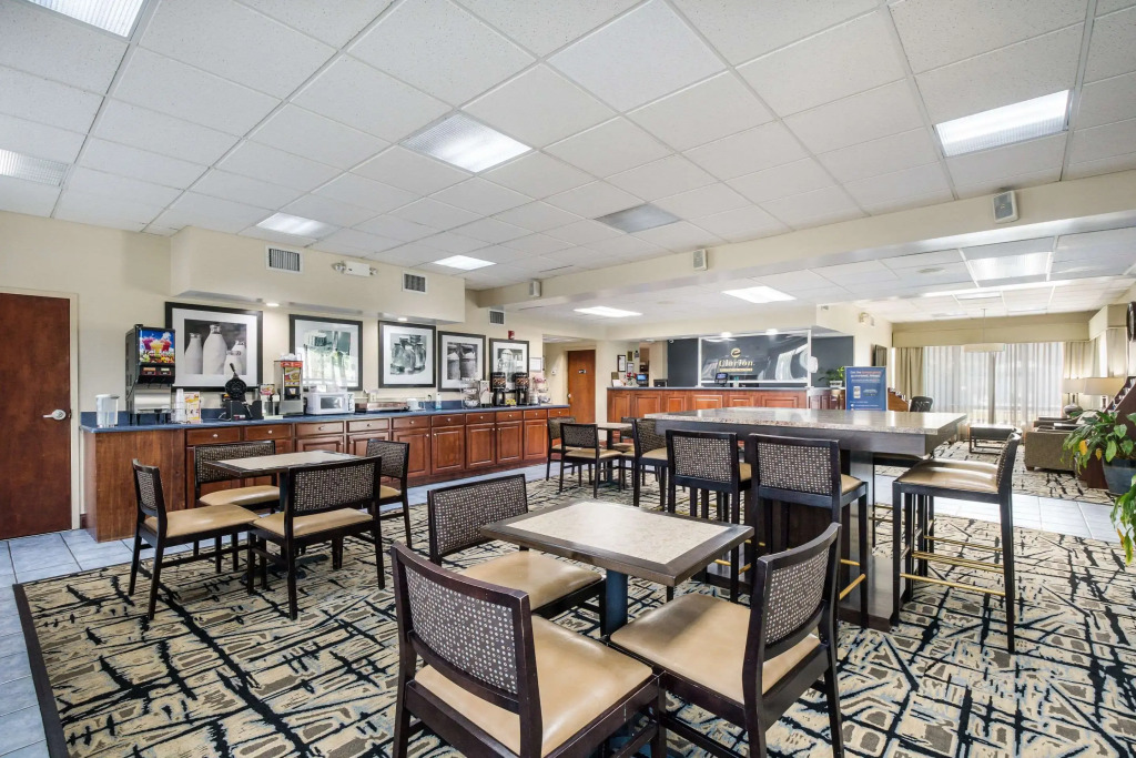 Clarion Inn Cleveland near University