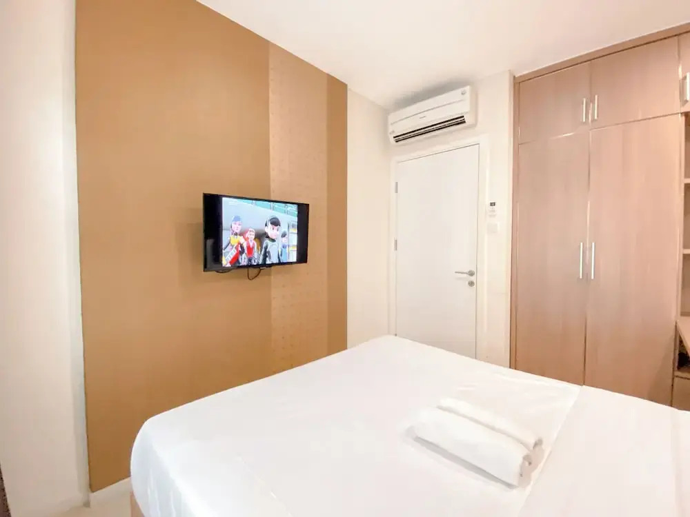 Tranquil Abode 1Br Apartment At Parahyangan Residence