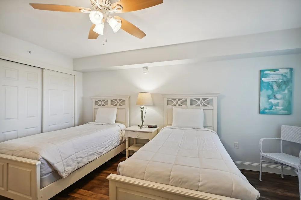 Seacrest 301B is a 2 BR Gulf front on Okaloosa Island by RedAwning