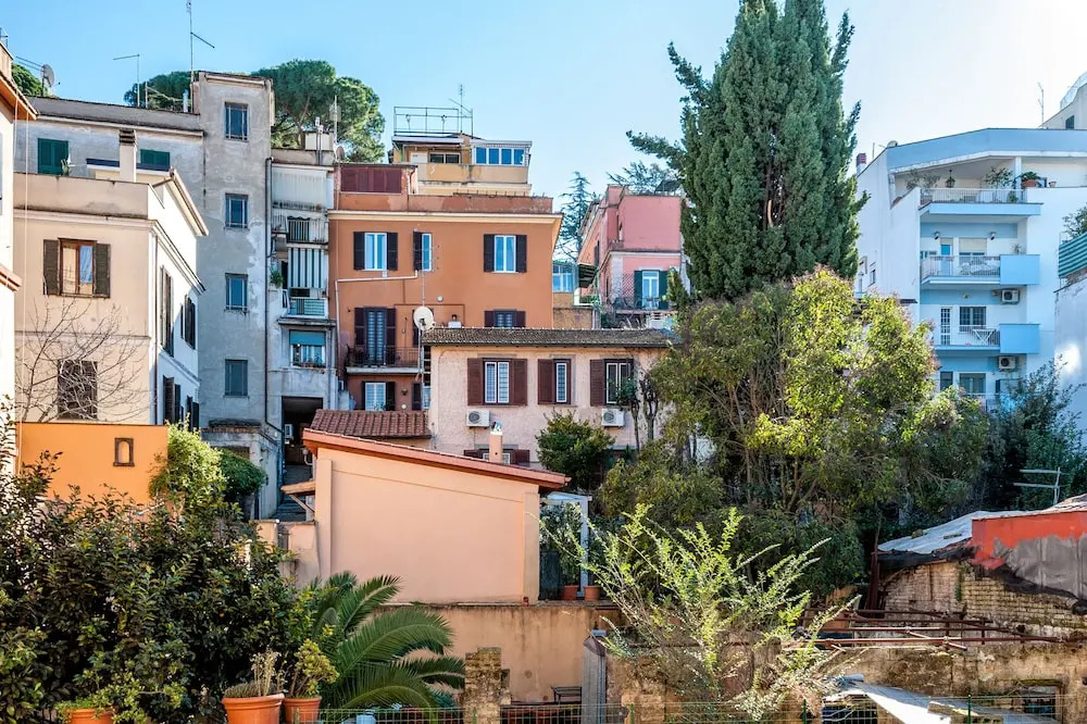Vatican Stemar Apartment