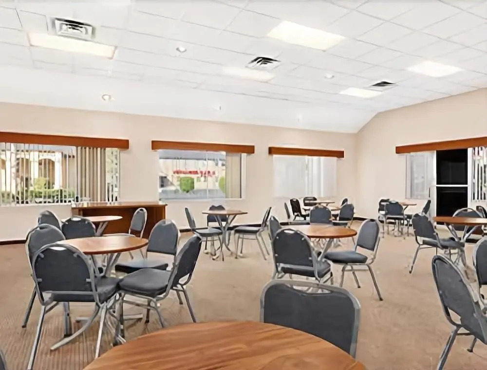 Days Inn by Wyndham Jacksonville South Memorial Hospital