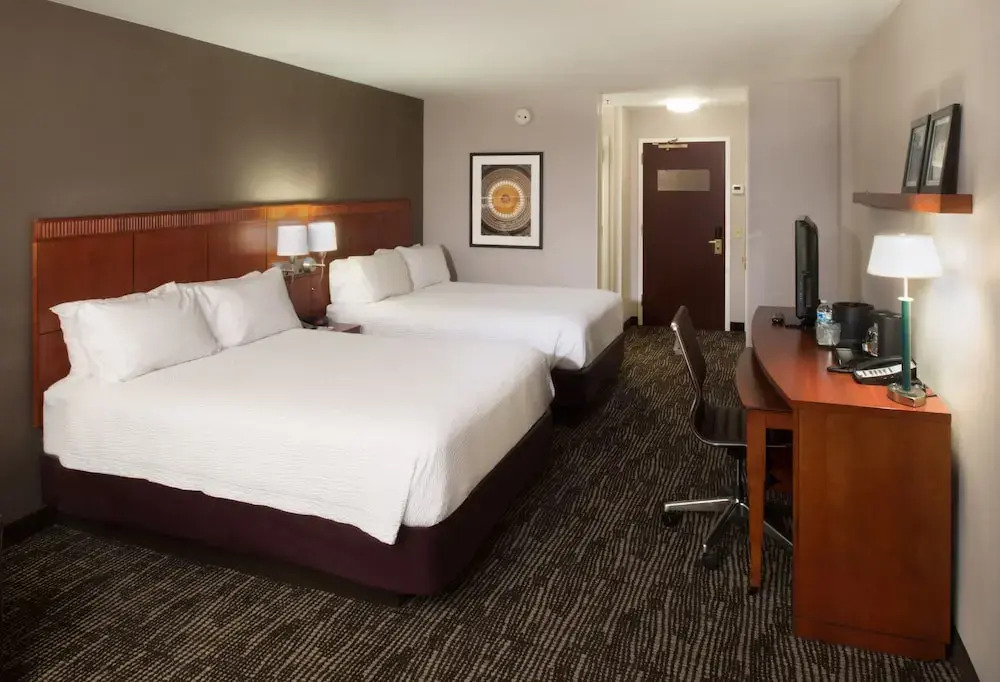 Hotel 1600