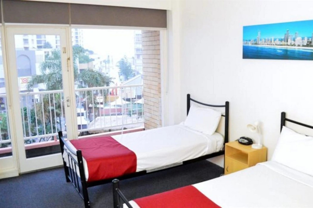 Bunk Surfers Paradise 18-35 Backpacker Hostel