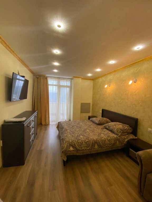 ул. Роксоланы , 16 центр 300 м. до бювета новый дом 2018 года