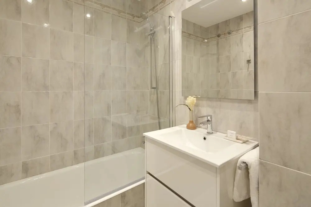Zurriola Jazz Apartment by FeelFree Rentals
